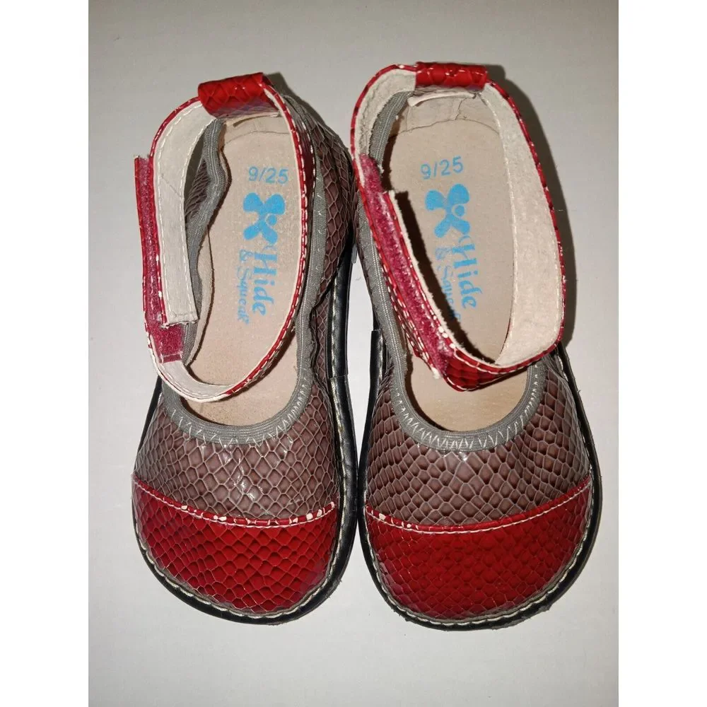 Hide and Squeak Multi Color Mary‎ Janes  girls size 9